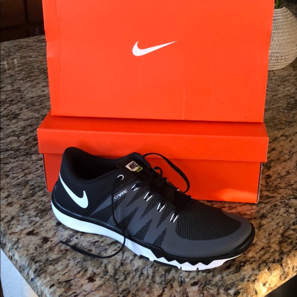 NWT NIB Men’s Nike Free 5.0